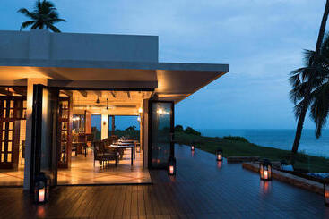 Anantara Peace Haven Tangalle Resort