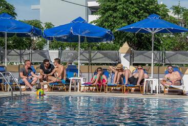 Erato Studios & Apartments