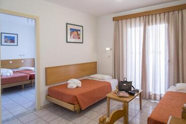 Erato Studios & Apartments