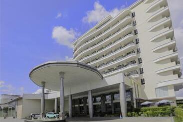 هتل Bw Suite Belitung