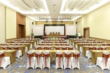 هتل Bw Suite Belitung