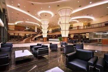 هتل Bw Suite Belitung