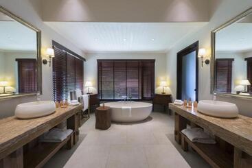 هتل Cape Weligama   Relais And Chateaux