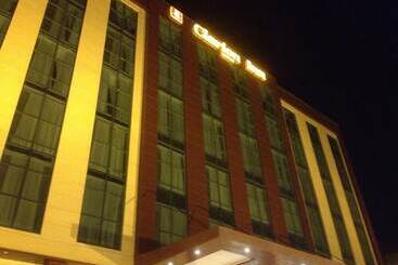 هتل Clarion Inn Sevilla