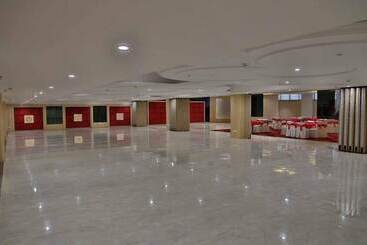 هتل Clarion Inn Sevilla