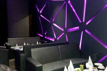هتل Clarion Inn Sevilla