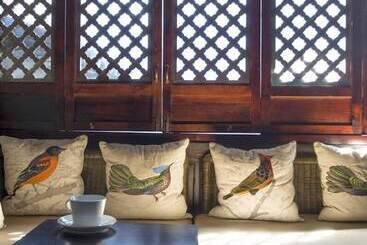 هتل Sky Valley Heritage Boutique