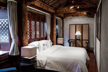 هتل Sky Valley Heritage Boutique