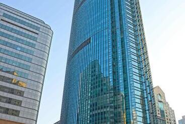 هتل Grand Madison Qingdao Harbourview Central（former Qingdao Farglory ）