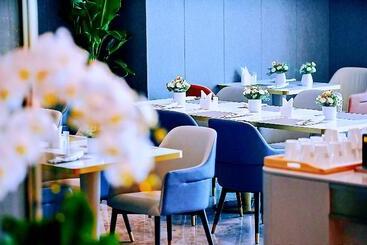 هتل Grand Madison Qingdao Harbourview Central（former Qingdao Farglory ）
