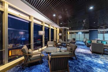 هتل Grand Madison Qingdao Harbourview Central（former Qingdao Farglory ）
