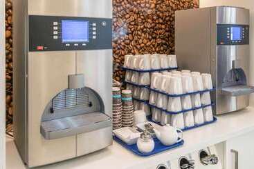 هتل Hampton By Hilton Frankfurt City Centre
