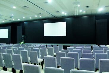 هتل Hampton Inn & Suites By Hilton Aguascalientes Airport