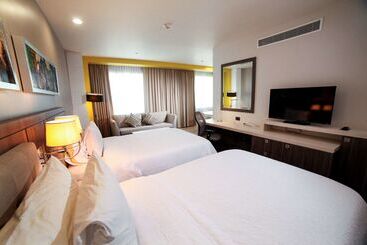هتل Hampton Inn & Suites By Hilton Aguascalientes Airport