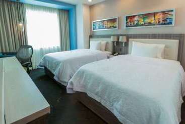 هتل Hampton Inn & Suites By Hilton Aguascalientes Airport