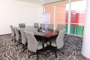 هتل Hampton Inn & Suites By Hilton Aguascalientes Airport