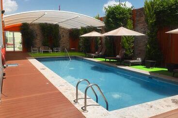 هتل Hampton Inn & Suites By Hilton Aguascalientes Airport