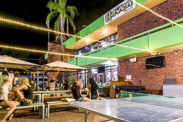 هتل Haven Backpacker Resort