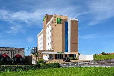 هتل Euro Suite São Jose Do Rio Preto By Nacional Inn