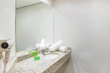 هتل Euro Suite São Jose Do Rio Preto By Nacional Inn