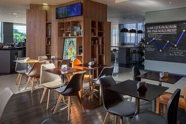 هتل Euro Suite São Jose Do Rio Preto By Nacional Inn