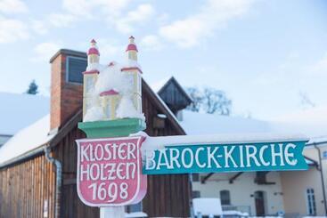 هتل Kloster Holzen