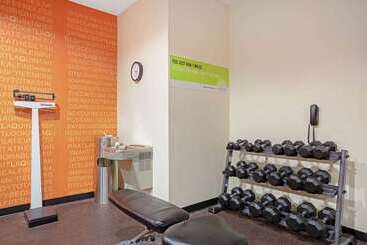 هتل La Quinta By Wyndham Grand Forks