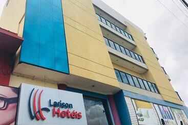 هتل Larison Hoteis  Jiparana