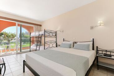 هتل Mare Monte Beach