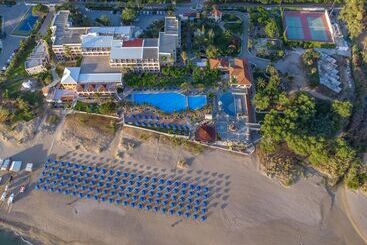 هتل Mare Monte Beach
