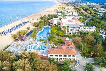 هتل Mare Monte Beach
