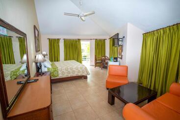 هتل روستایی Jarabacoa River Club & Resort