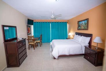 هتل روستایی Jarabacoa River Club & Resort