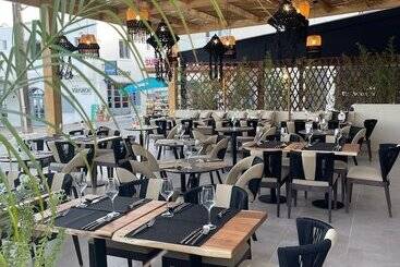 هتل Silver Beach