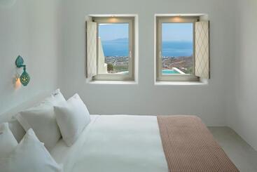Hotel Skyfall Suites  Adults Only