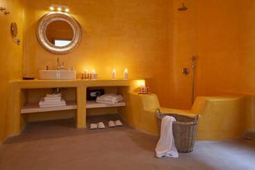 Hotel Skyfall Suites  Adults Only
