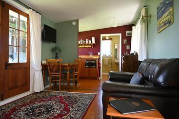 هتل St Leonards Vineyard Cottages