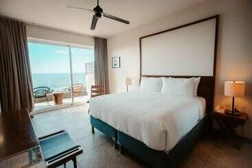 هتل Wyndham Tamarindo