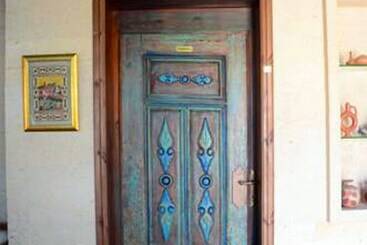 Larina Cave Otel