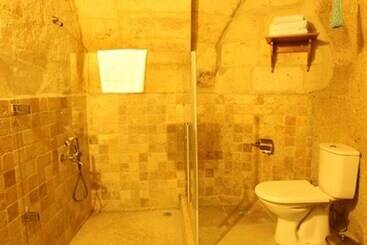 Larina Cave Otel