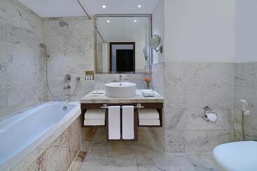 Radisson Hotel Agra