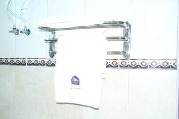 Safina Hotel & Apartments