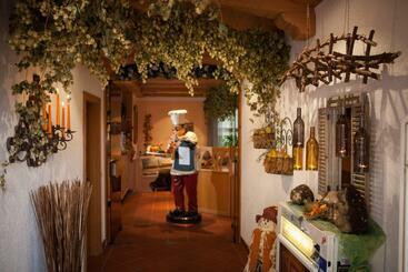 هتل Landgasthof Linden