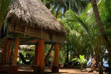 هتل Ensueños Natural Reserve Little Corn Island Nicaragua