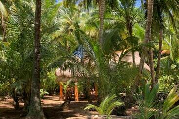 هتل Ensueños Natural Reserve Little Corn Island Nicaragua