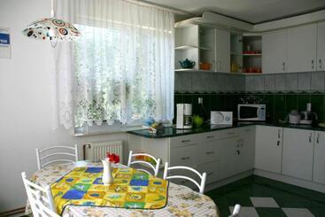 استراحتگاه Perla Bálványos Gyöngye