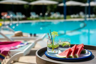 The Village Jordan Riverside Travel - Kfar Blum
