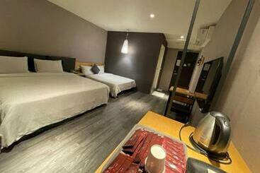Roppongi Motel Dalian