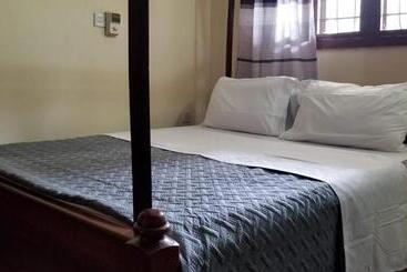 تختخواب و صبحانه Aivlys Lodge Kilimanjaro