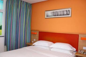هتل 7days Inn Yongzhou Lengshuitan Shun De Mol Of Bbk Plaza